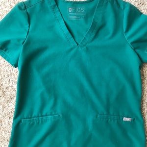 Rare FIGS hunter green casma top size small
